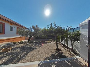 Villa avec piscine à vendre à Calle Maestre Escuela