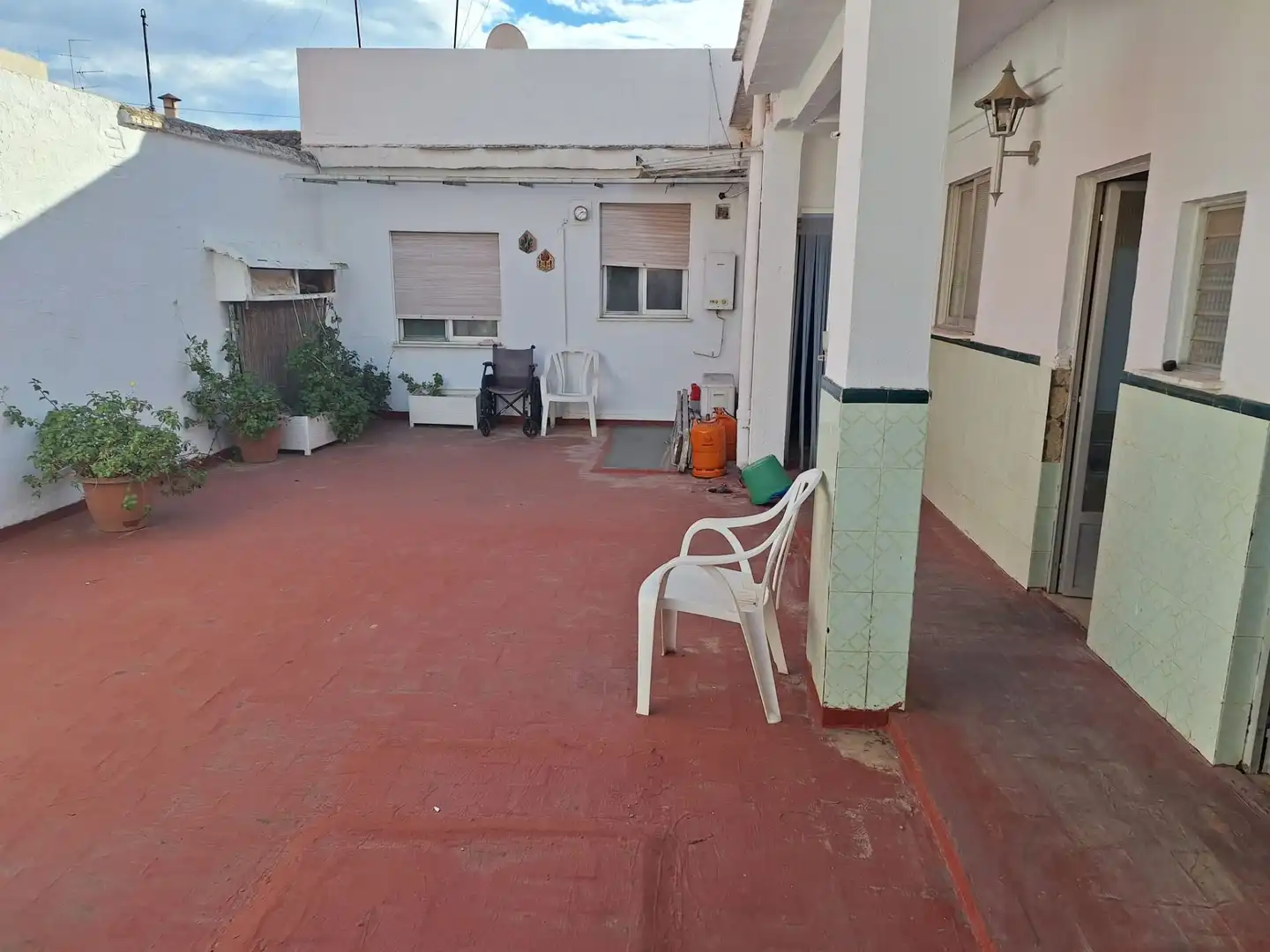Vista exterior de Casa adosada en venta en Valencia