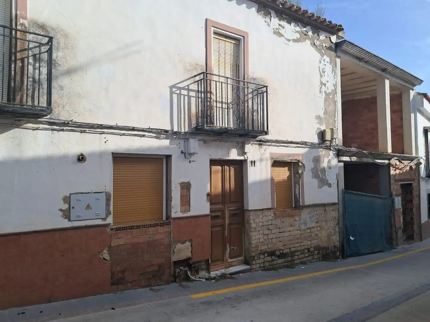 Detached homes for sale in Montemayor