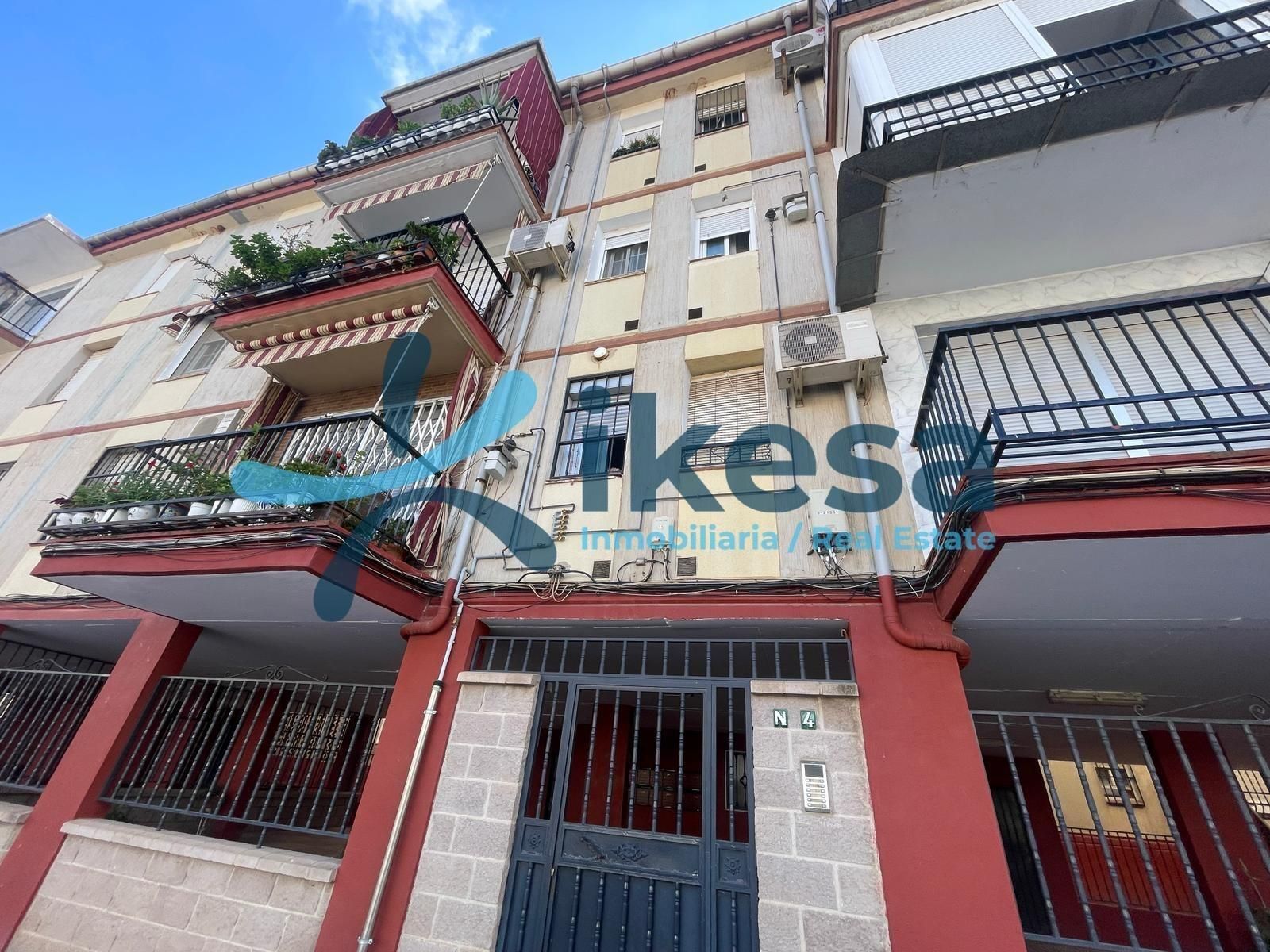 Vista exterior de Pis en venda en Linares