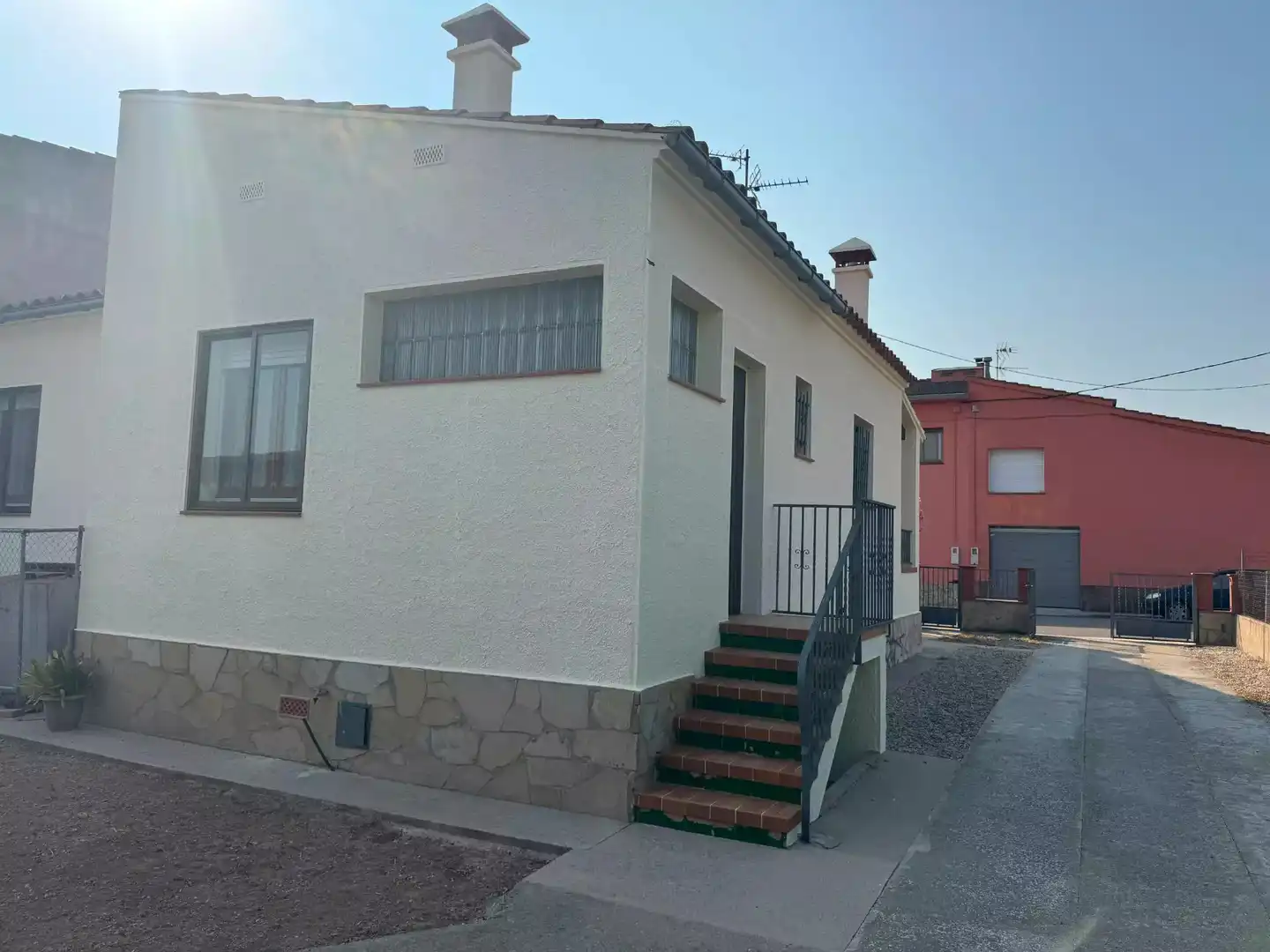 Exterior view of Houses for rent in Borrassà  with Air Conditioner, Heating and Terrace