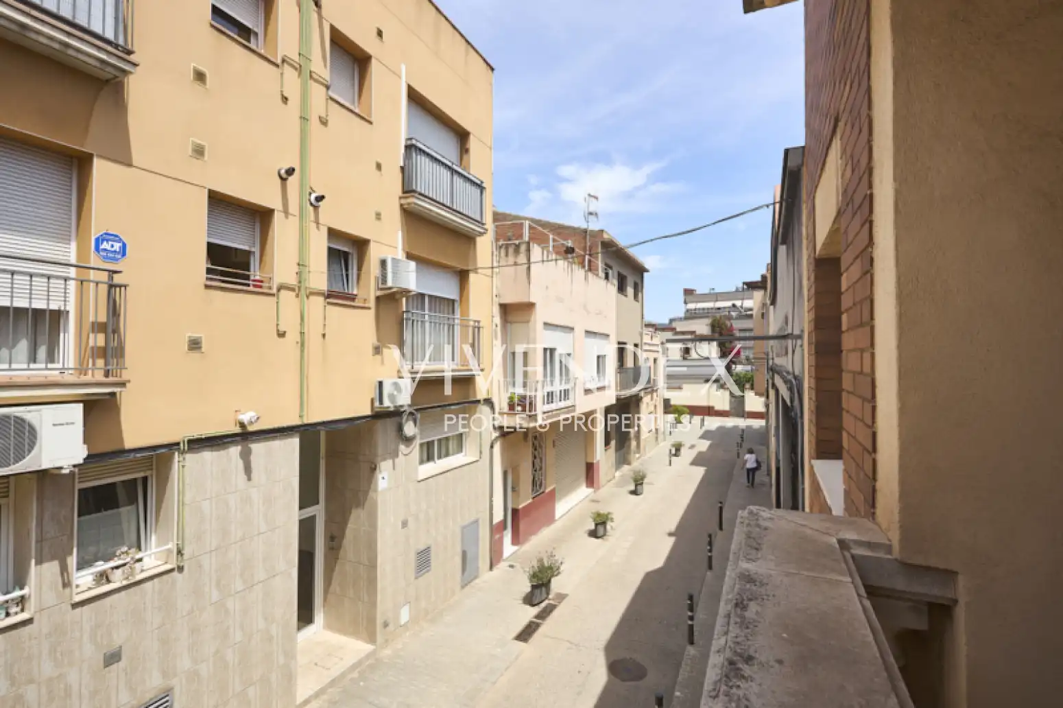 Exterior view of Houses for sale in Sant Vicenç Dels Horts  with Terrace