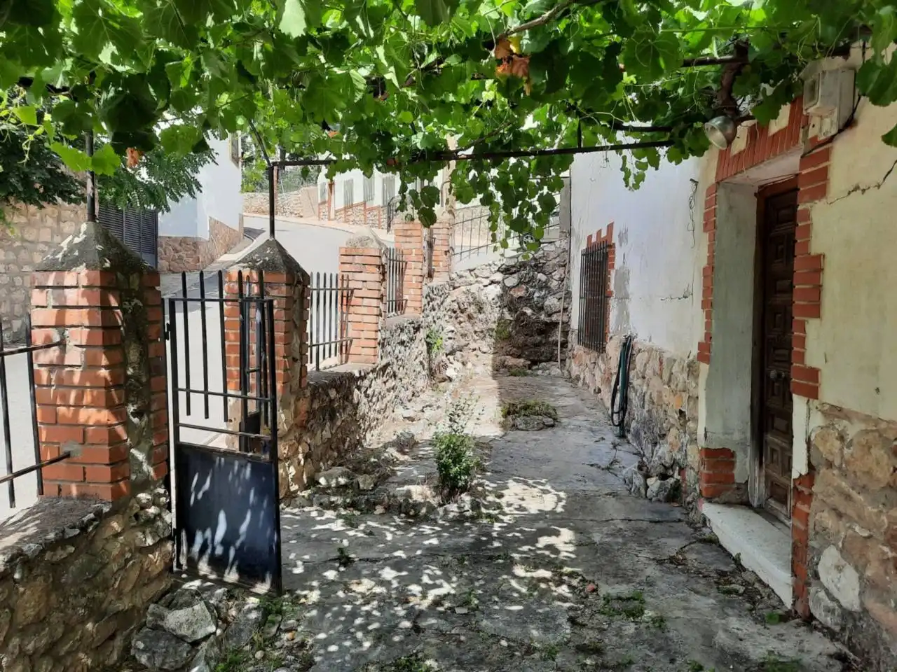 Vista exterior de Casa o chalet en venta en Loranca de Tajuña con Jardín privado y Terraza