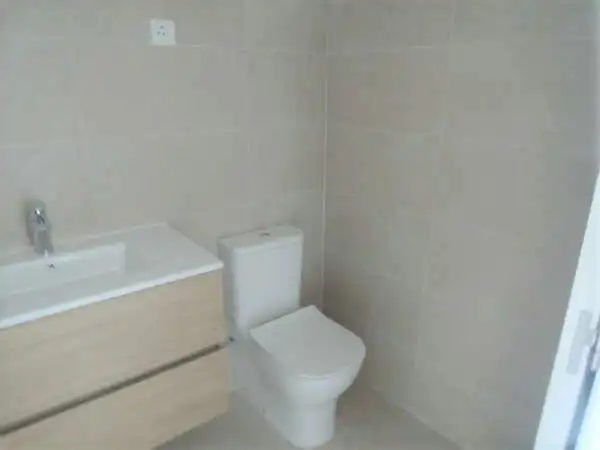 Bathroom of Flat for sale in Torrejón de Ardoz  with Air Conditioner, Heating and Storage room
