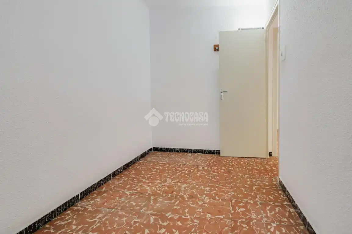 Flat for sale in Salut - Lloreda