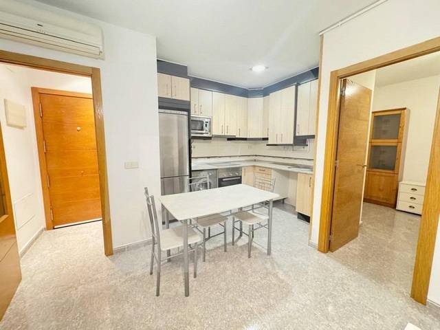 Piso en Venta en Calle SAN SEBASTIAN DE en Casco Antiguo Sur