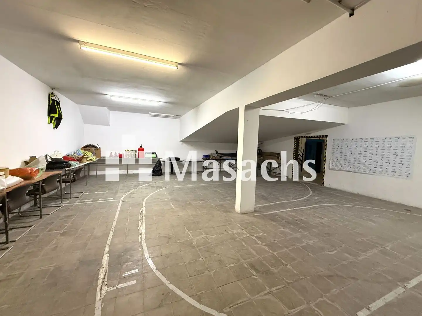Fabrikhallen zur Miete in Terrassa