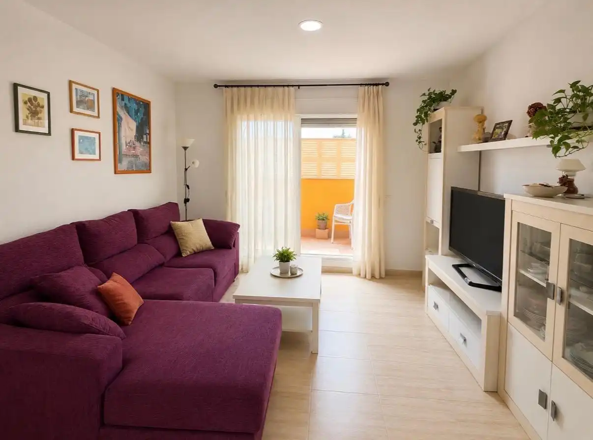 Sala de estar de Planta baja en venta en Roquetas de Mar con Amueblado y Piscina comunitaria