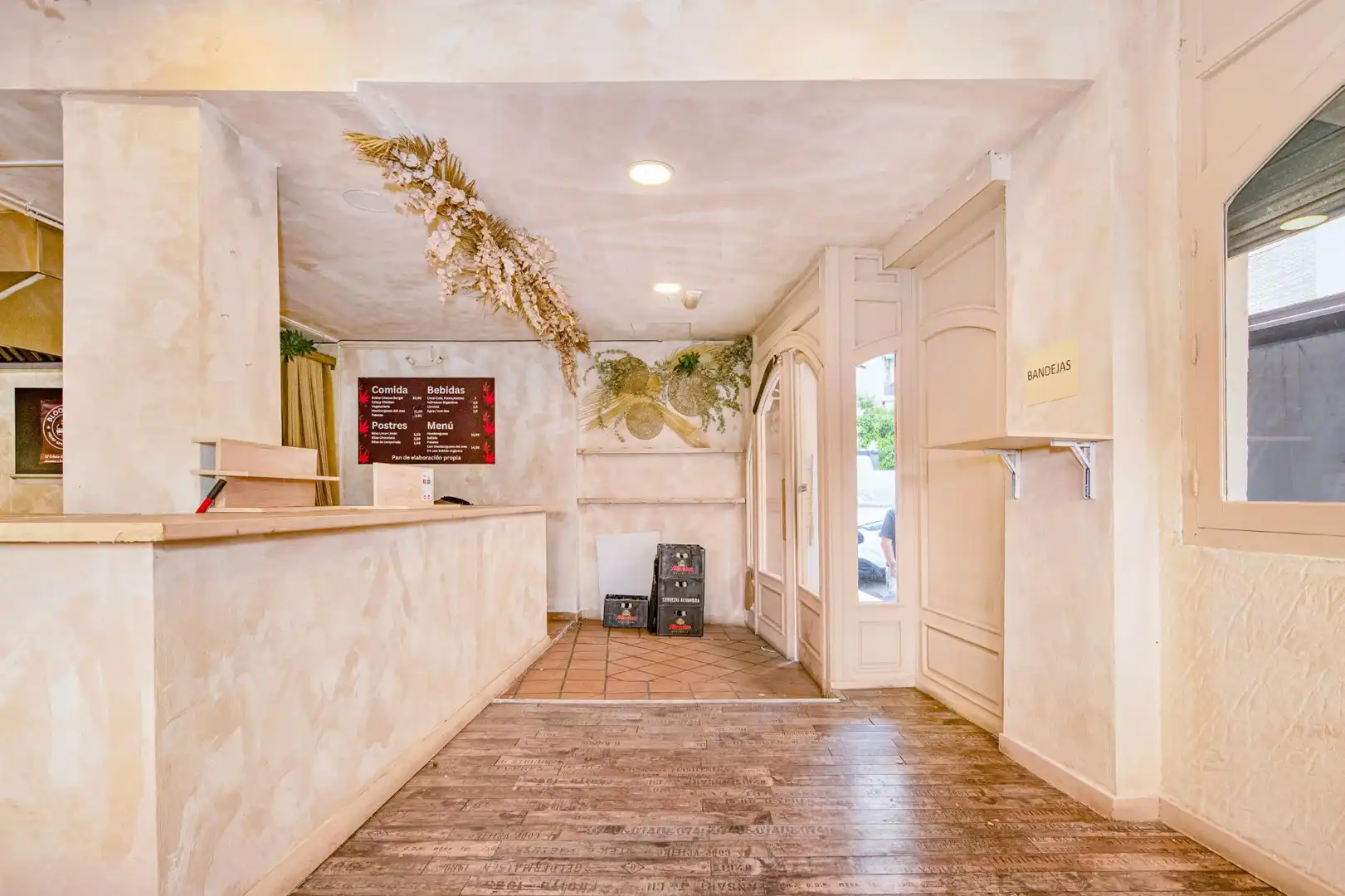 Local en venta en Granada con Aire acondicionado y Amueblado