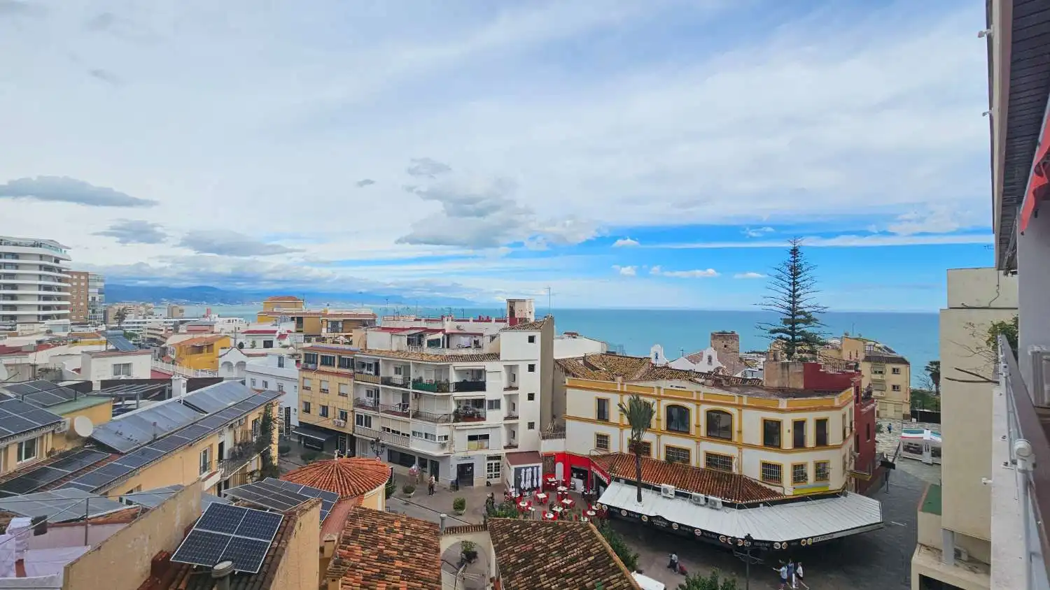 Vista exterior de Apartamento en venta en Torremolinos con Aire acondicionado, Calefacción y Piscina