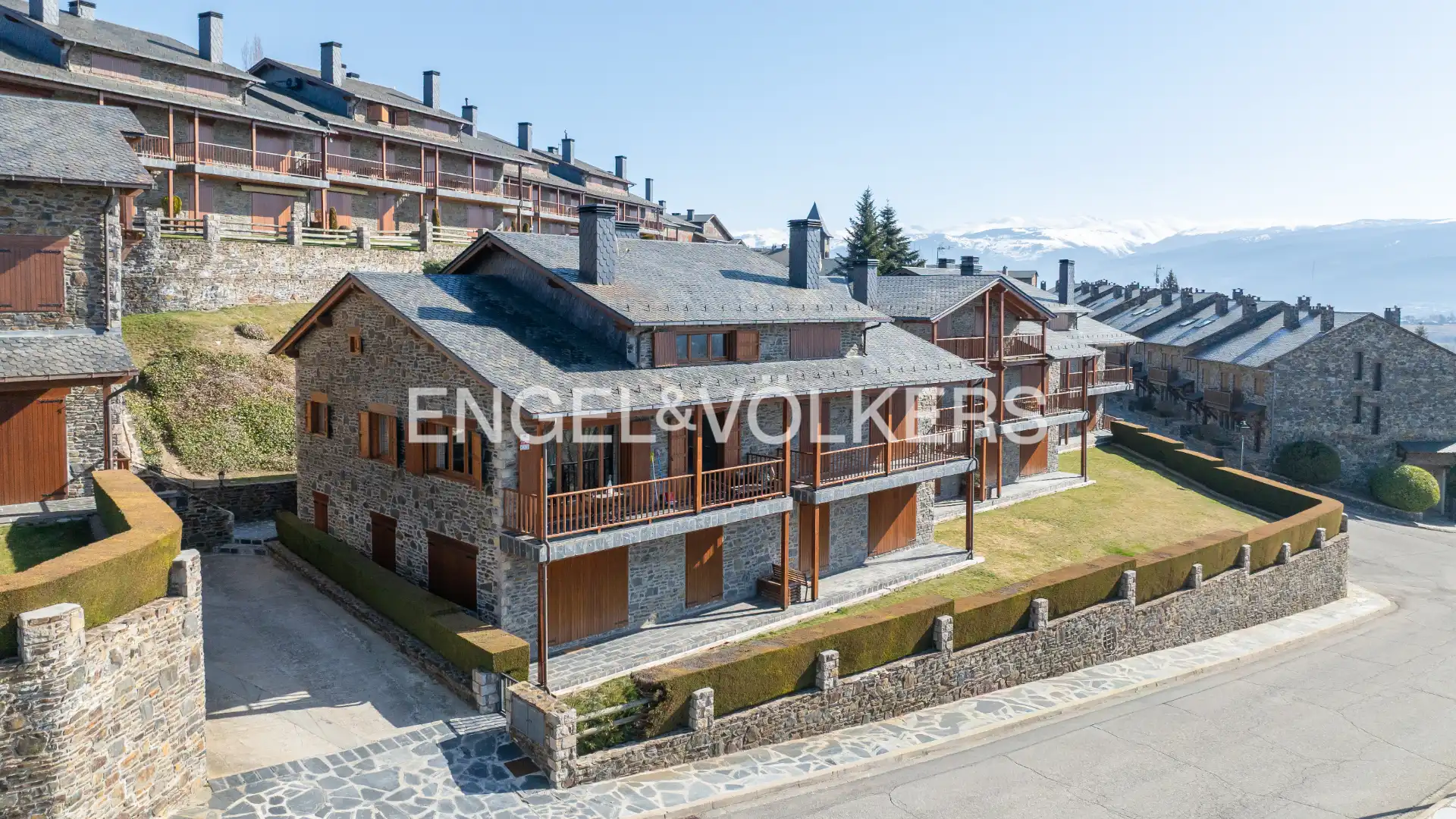 Vista exterior de Dúplex en venta en Ger con Calefacción, Parquet y Terraza