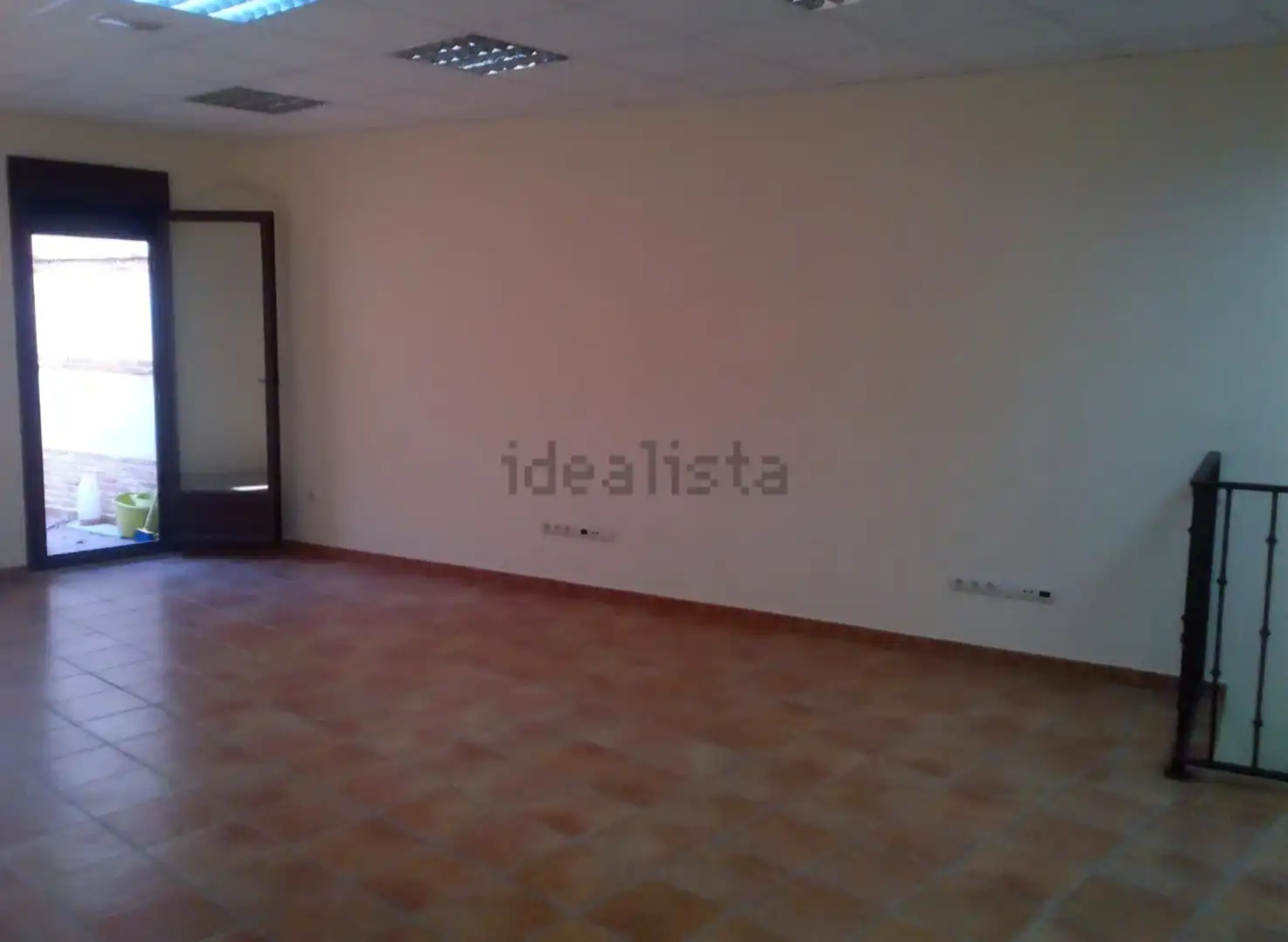 Local comercial en venda a Calle de los Cardeñas, imagen 3