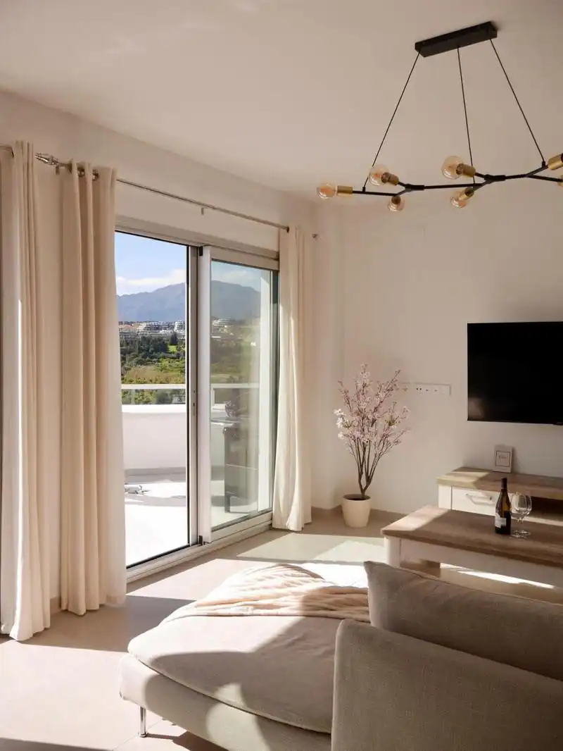 Terraza de Apartamento de alquiler en Estepona con Aire acondicionado, Terraza y Piscina