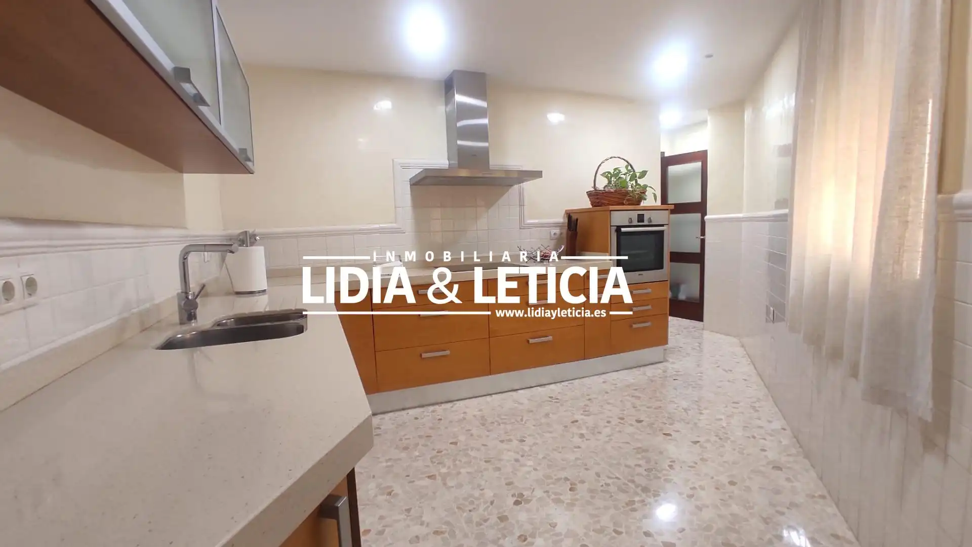 Cocina de Piso en venta en Alcalá de Guadaira