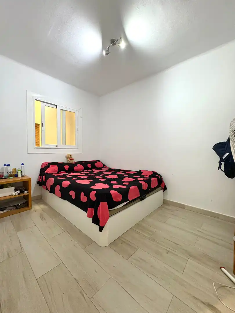 Dormitori de Pis en venda en Terrassa amb Aire condicionat, Calefacció i Parquet