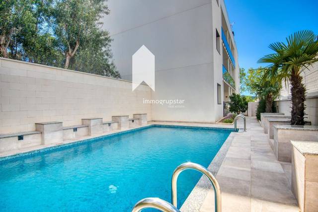 Ático en Venta en Luxemburg en Fenals