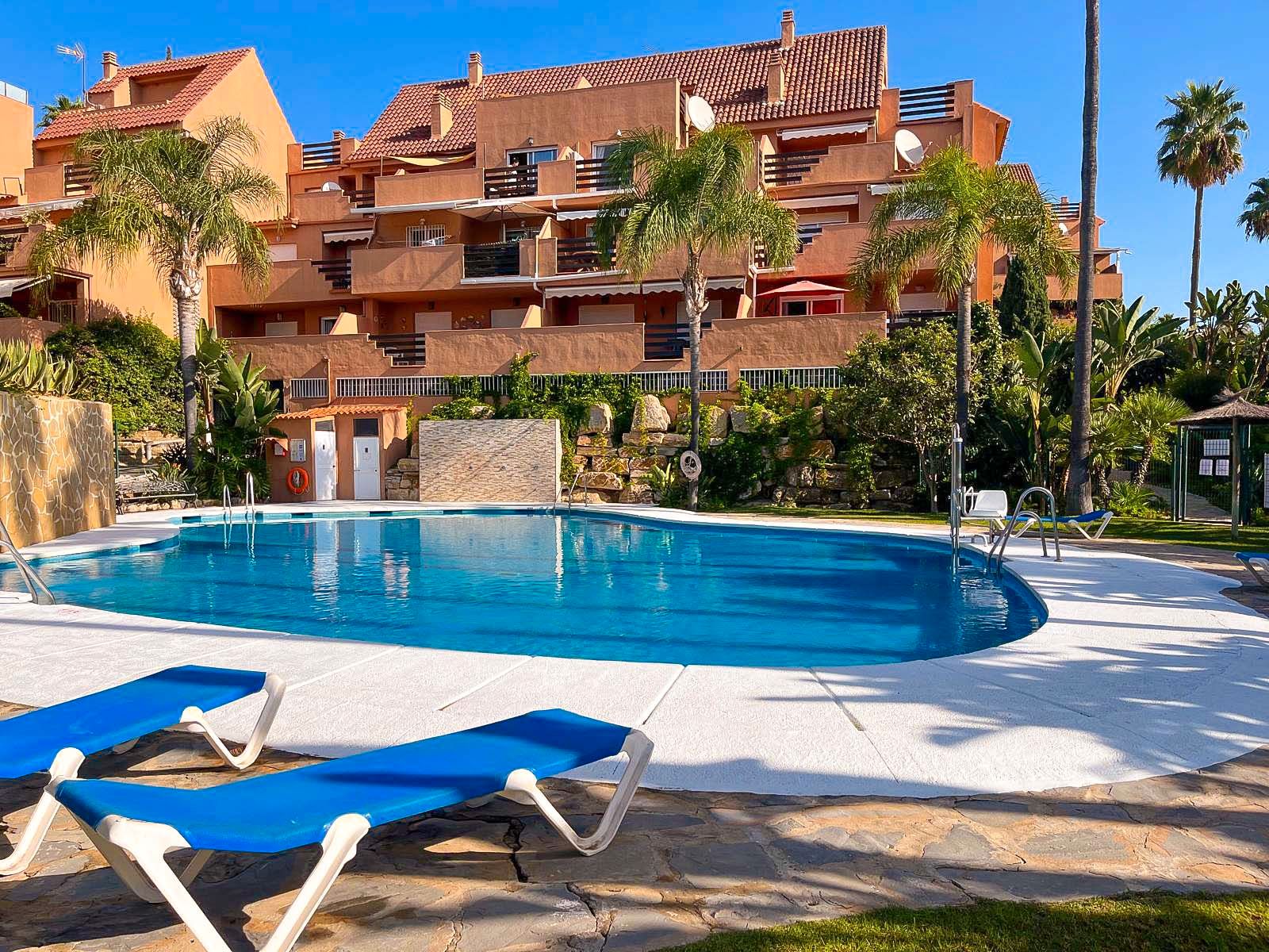 Schwimmbecken von Wohnungen zum verkauf in Casares mit Terrasse und Gemeinschaftspool