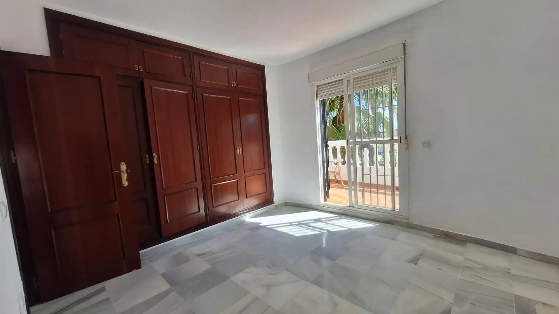 Habitación de Casa o chalet de alquiler en Chiclana de la Frontera con Jardín privado y Piscina