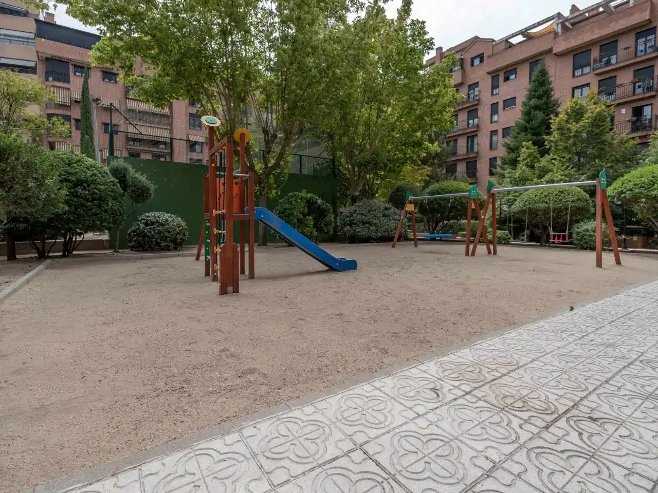 Wohnung zur Miete in Calle de Bustamante, 26, Delicias