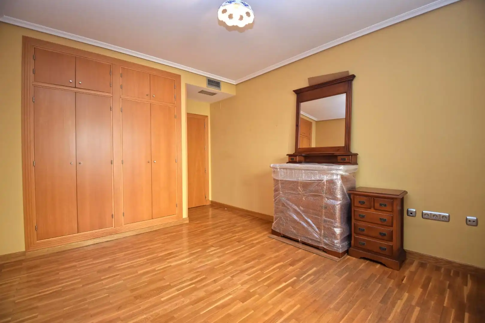 Schlafzimmer von Wohnung zum Verkauf in El Ejido mit Klimaanlage, Heizung und Parkett