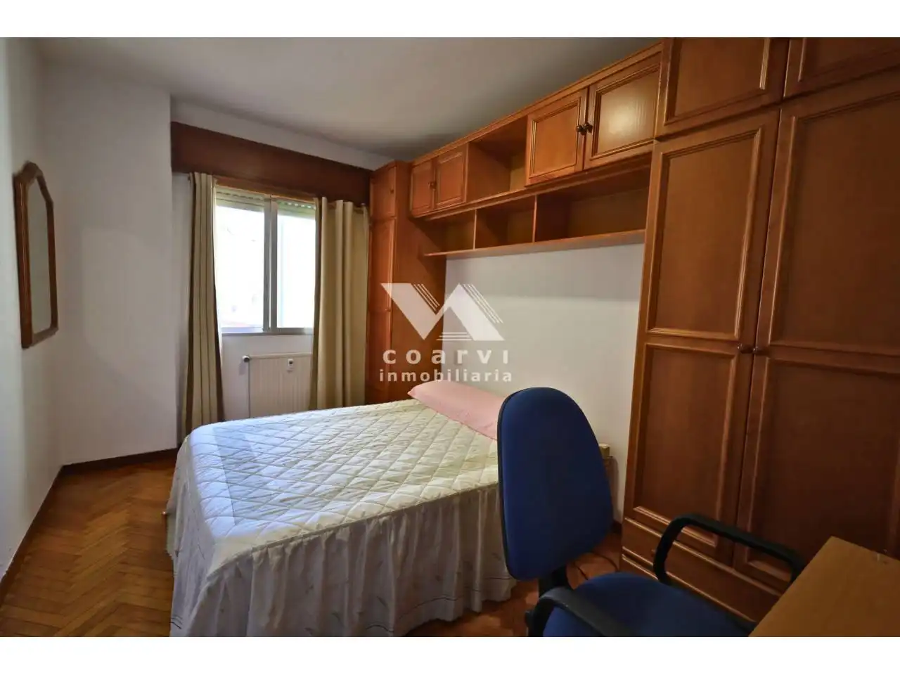 Schlafzimmer von Wohnung zur Miete in Ourense Capital  mit Heizung, Abstellraum und Möbliert