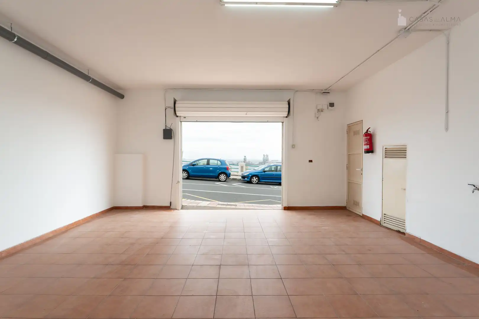 Aparcament de Casa adosada en venda en Las Palmas de Gran Canaria amb Aire condicionat, Parquet i Terrassa