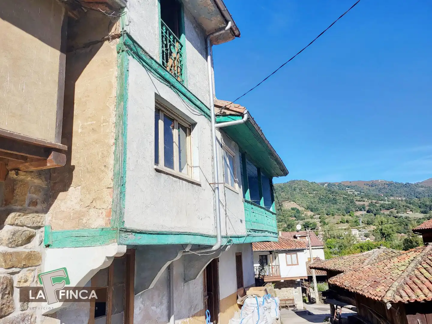 Exterior view of Houses for sale in Laviana  with Storage room
