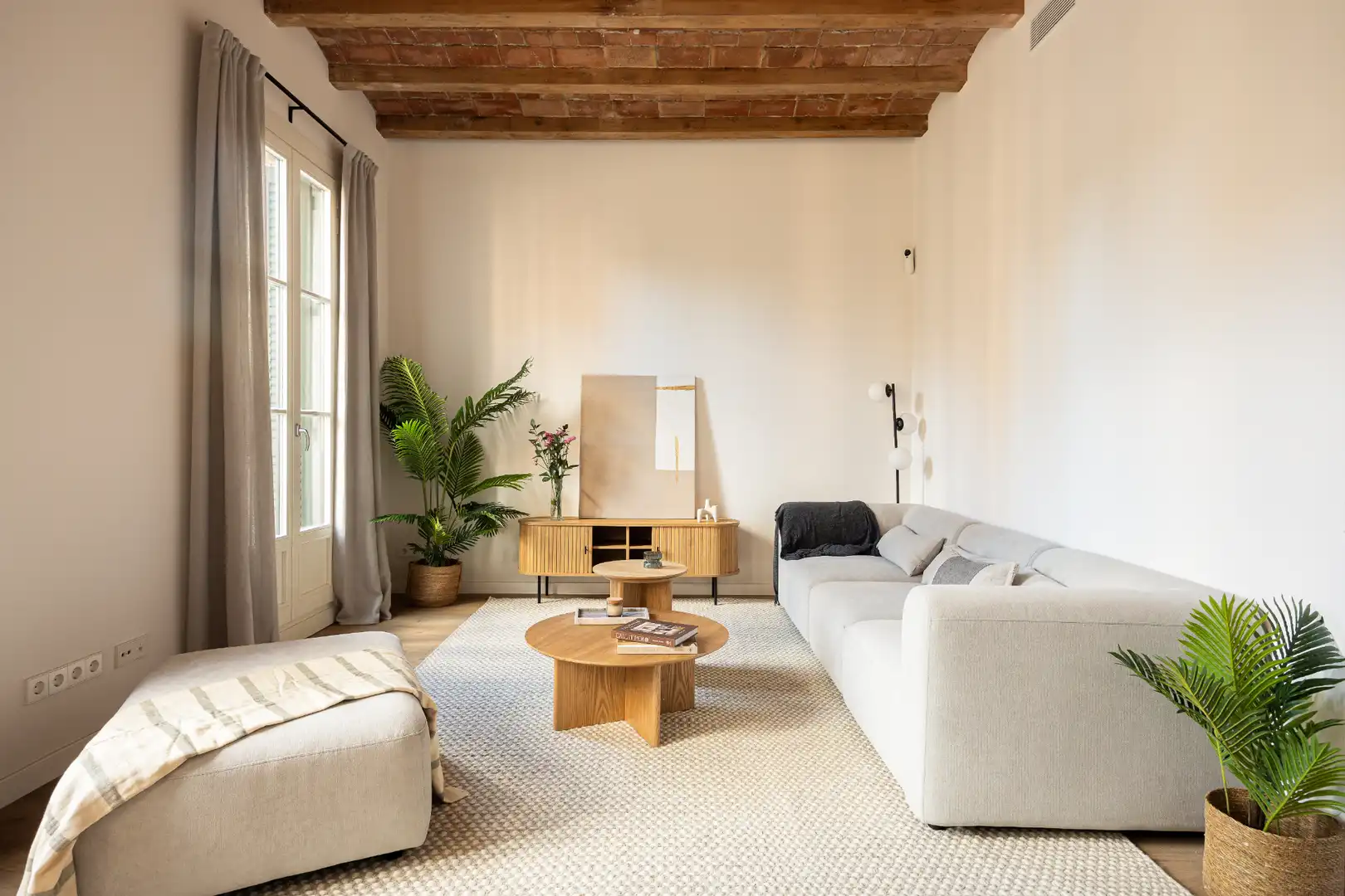 Sala d'estar de Pis en venda en Barcelona amb Aire condicionat, Calefacció i Parquet