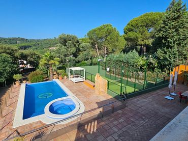 Xalet amb piscina en venda a Periurbano Oeste - Sierra