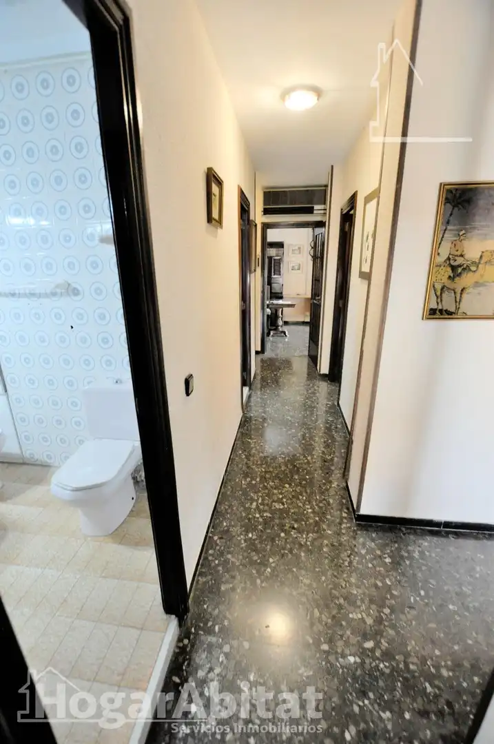 Piso en venta en Valencia con Balcón