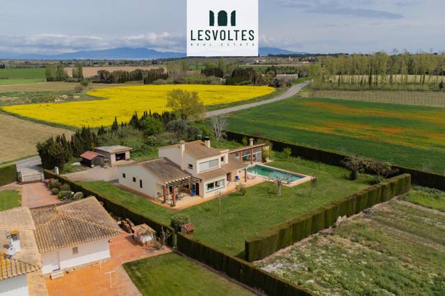 Casa-chalet en Venta en major en Albons