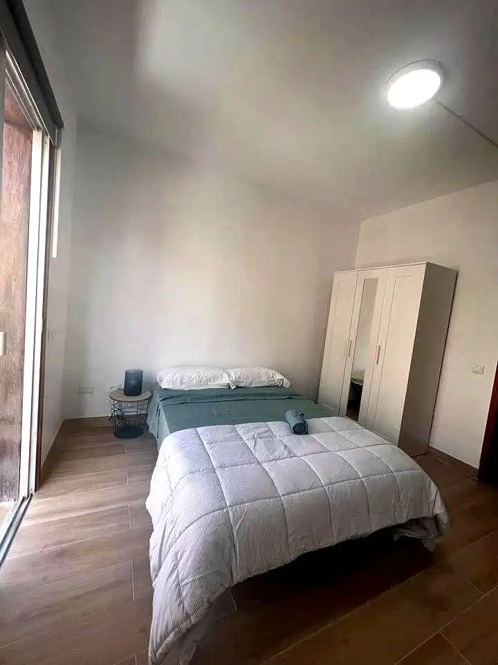Room in Bartolome Benitez, Gracia