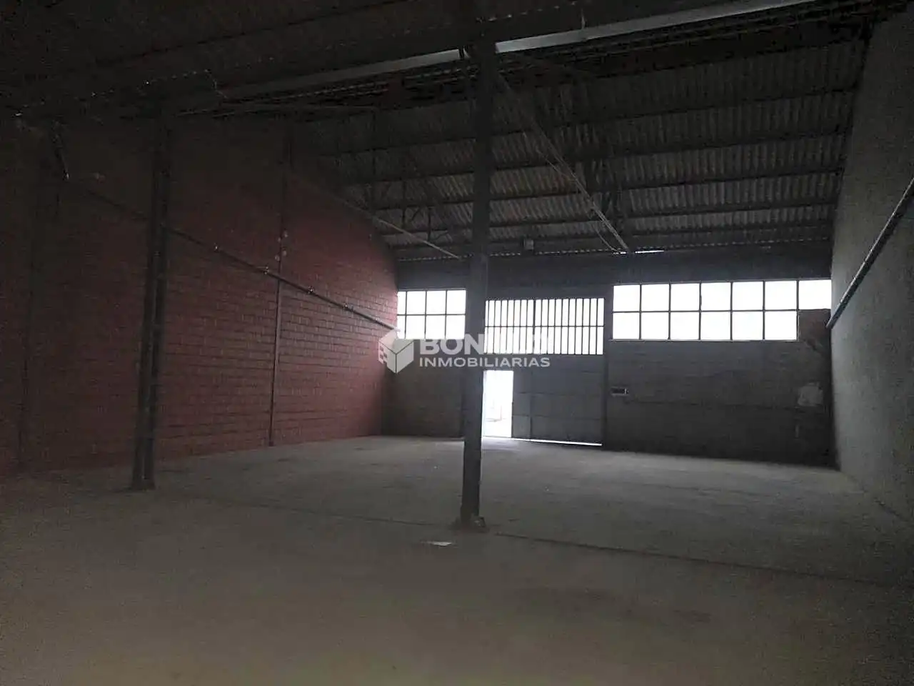 Nave industrial de alquiler en ATENAS, Centro