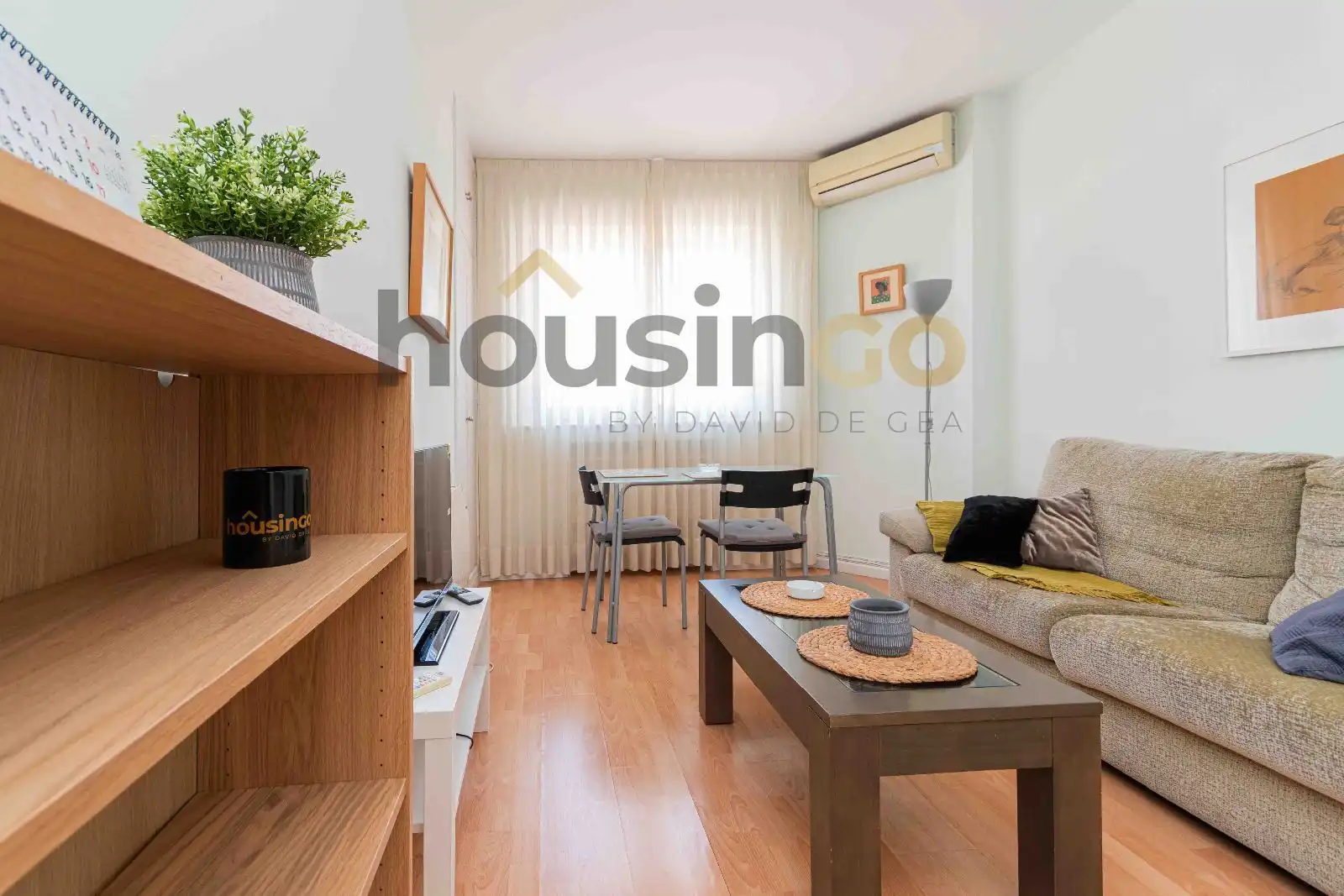 Living room of Flat for rent in Madrid  with Air Conditioner, Heating and Storage room