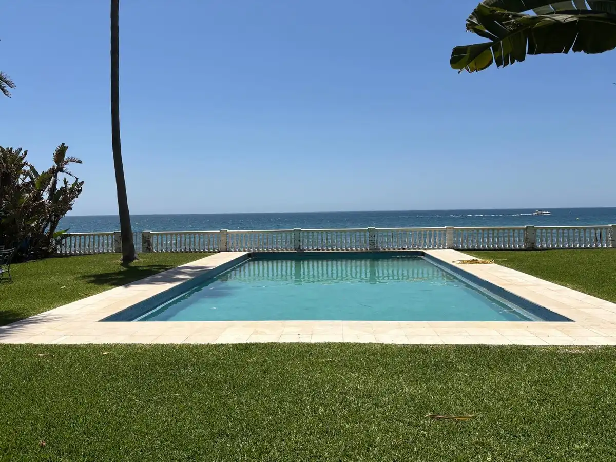 Piscina de Casa o xalet de lloguer en Estepona amb Aire condicionat, Jardí privat i Terrassa