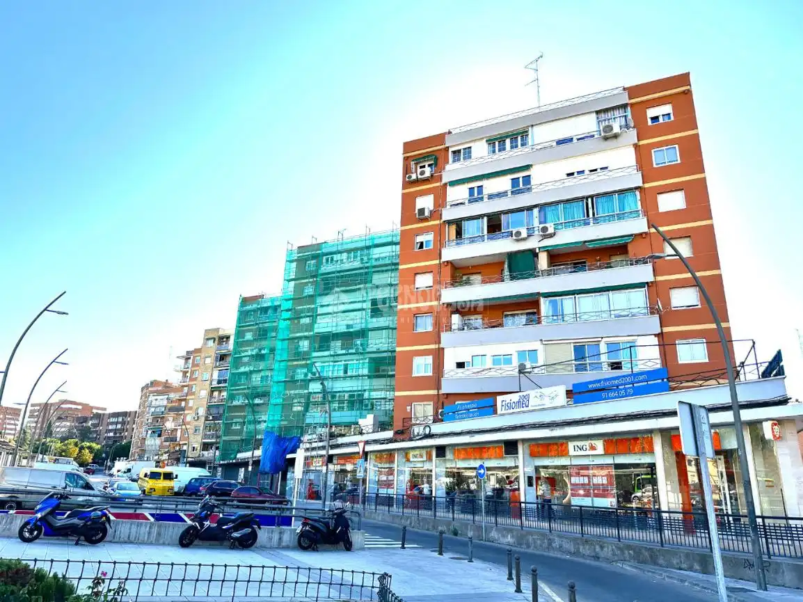 Exterior view of Garage for sale in Móstoles