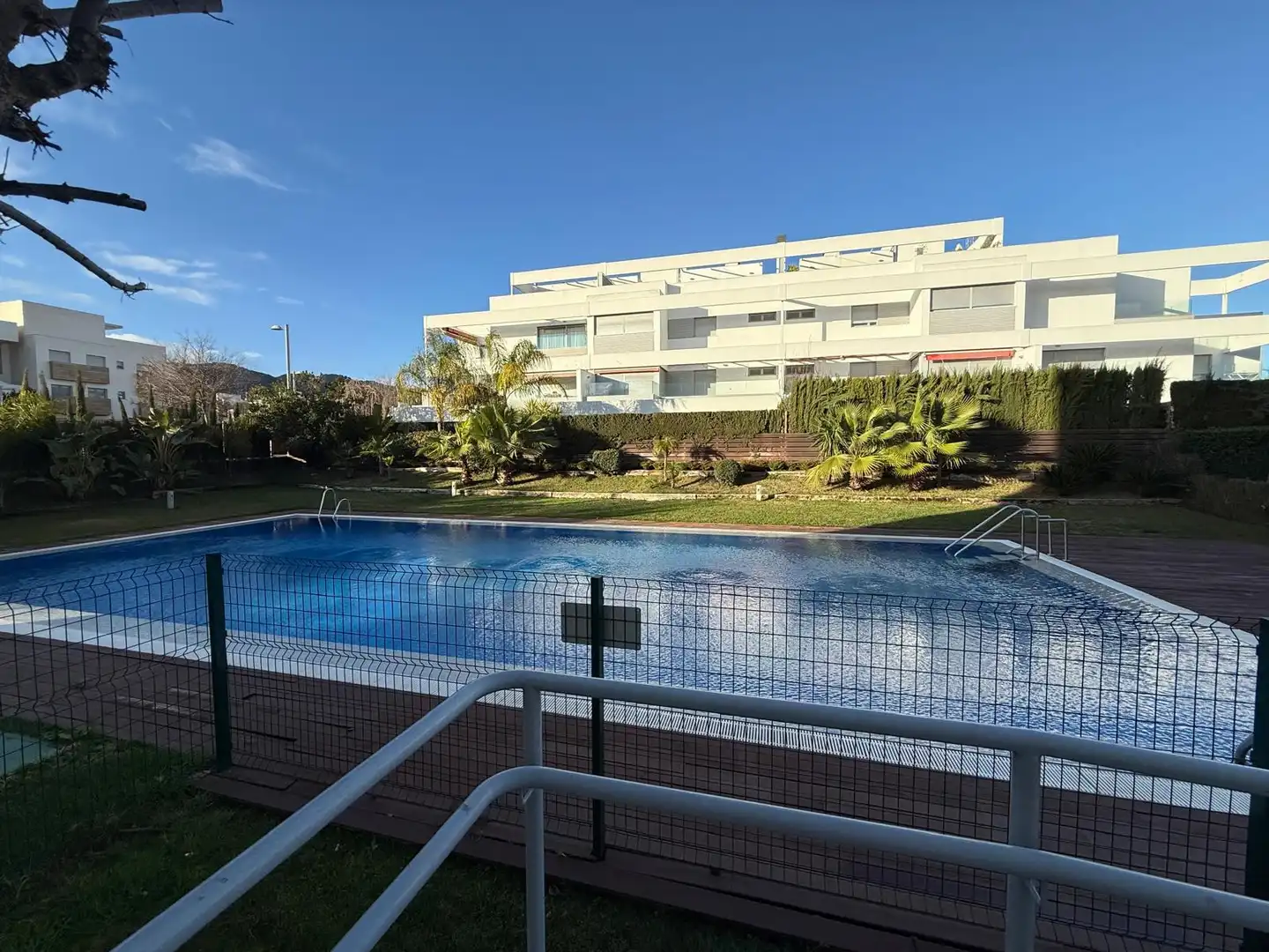 Piscina de Planta baixa en venda en Córdoba amb Aire condicionat, Calefacció i Jardí privat