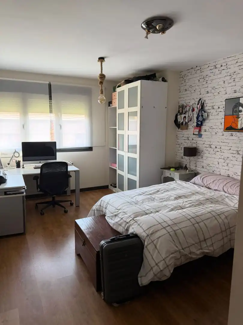 Schlafzimmer von Haus oder Chalet zum Verkauf in Meco mit Klimaanlage, Heizung und Terrasse