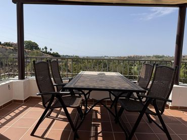 Apartament amb piscina de lloguer a Benahavís pueblo