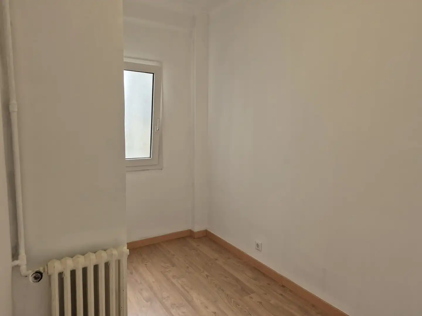 Habitación de Piso en venta en Barcelona con Calefacción