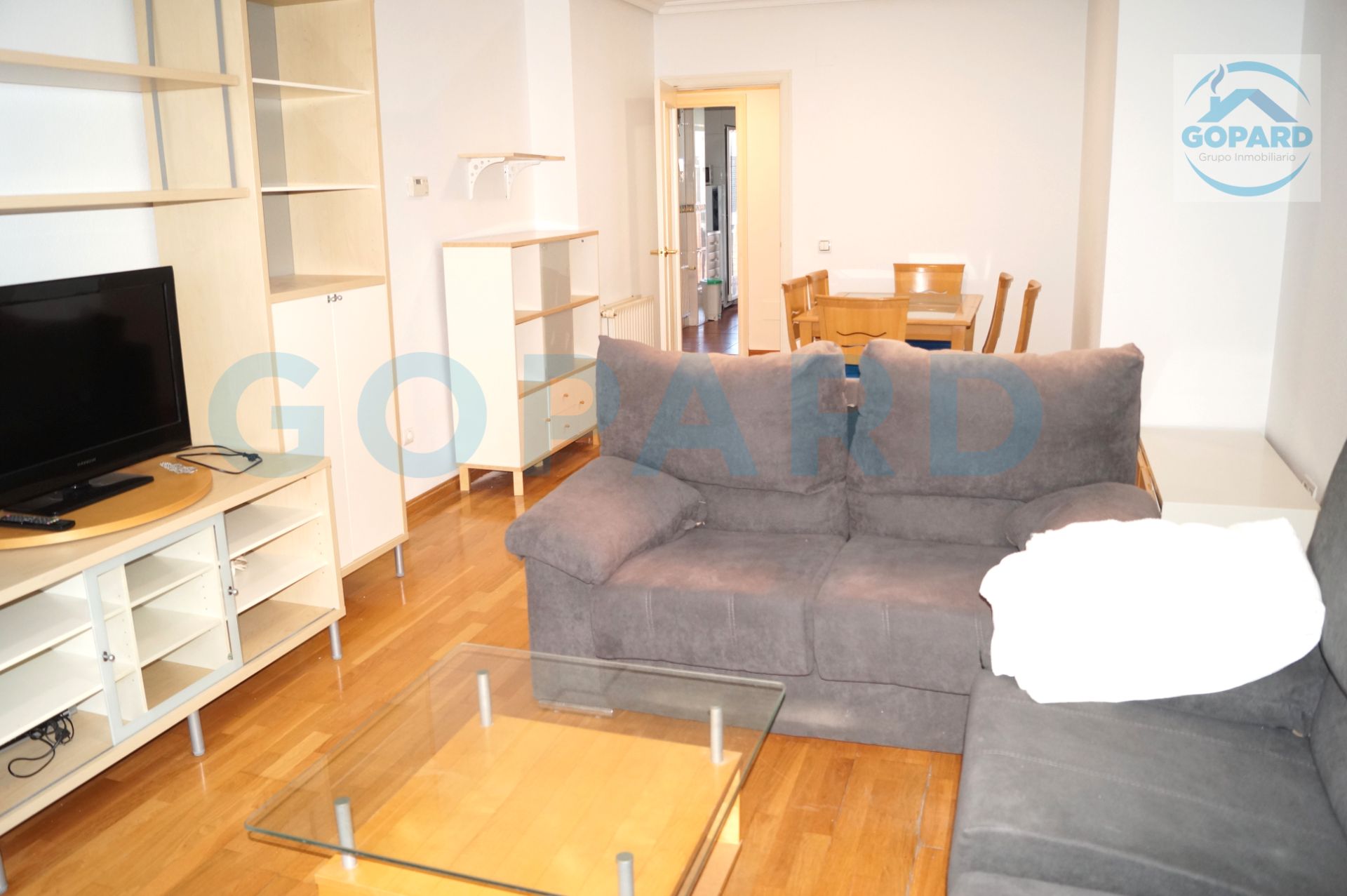 Sala d'estar de Pis de lloguer en Villanueva de la Cañada amb Calefacció, Parquet i Terrassa
