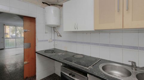 Foto 5 de Piso en venta en Av Rasos de Peguera, Ciutat Meridiana, Barcelona Capital