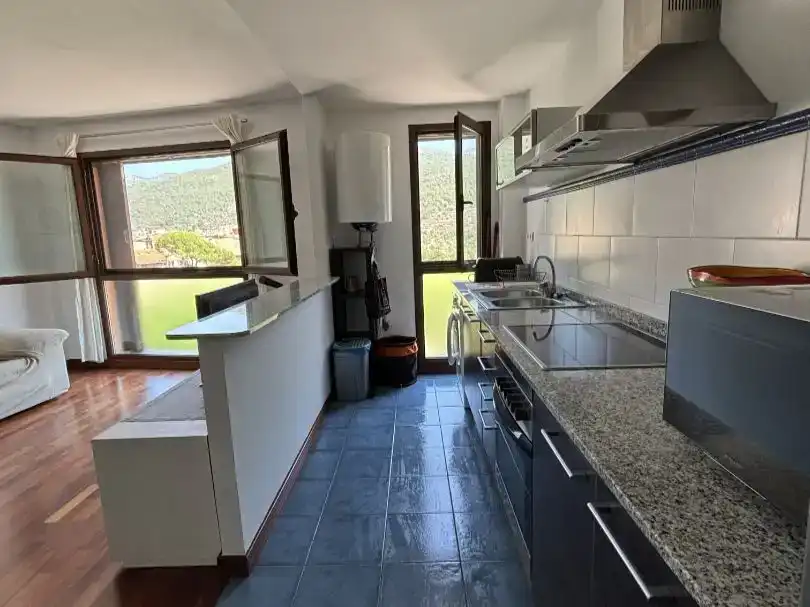 Cuina de Pis en venda en Organyà amb Parquet i Moblat