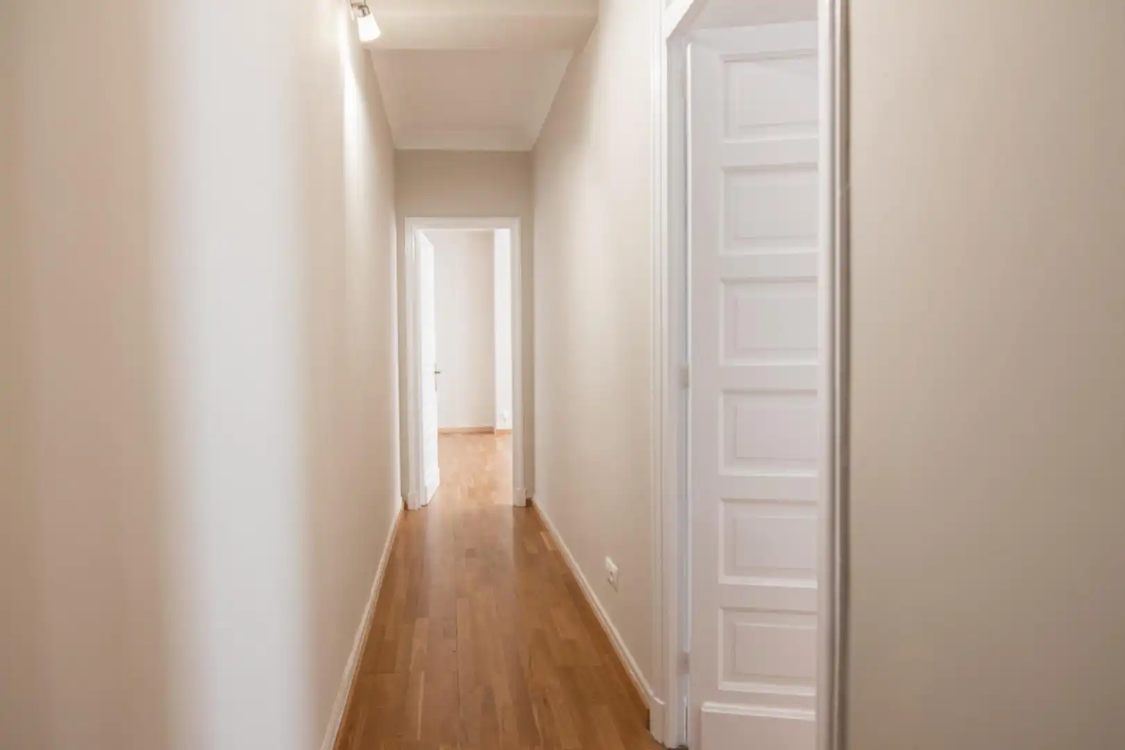 Apartamento de alquiler en Calle ROSALIA CASTRO, 13, Ensanche