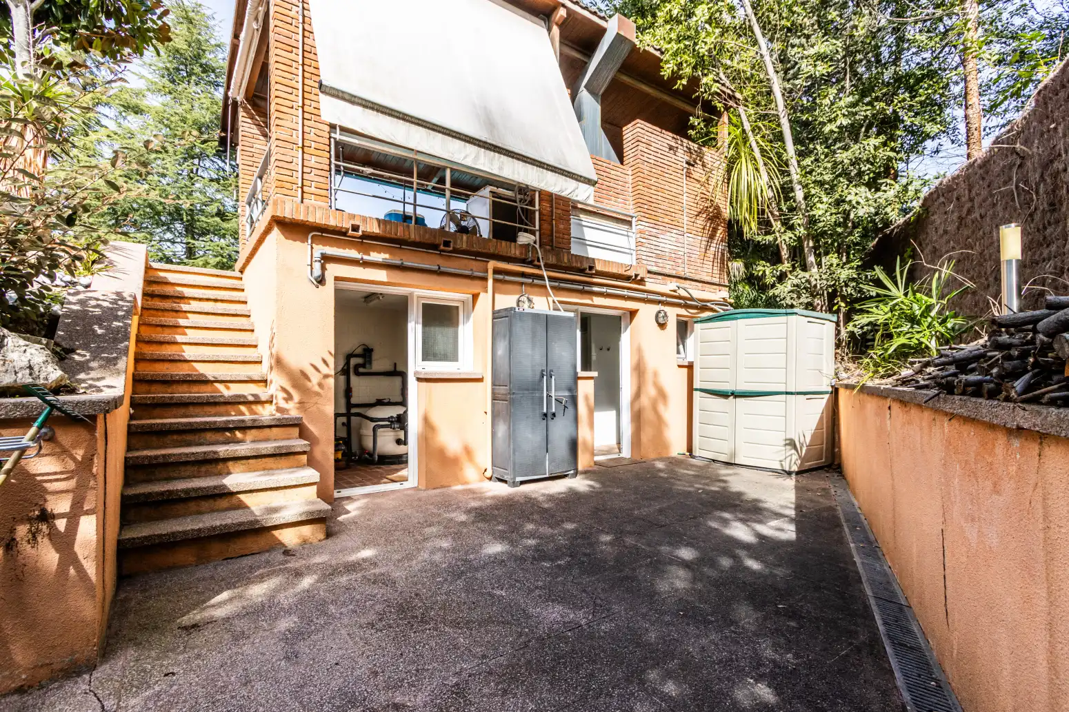 Vista exterior de Casa o xalet en venda en Matadepera amb Calefacció, Parquet i Terrassa