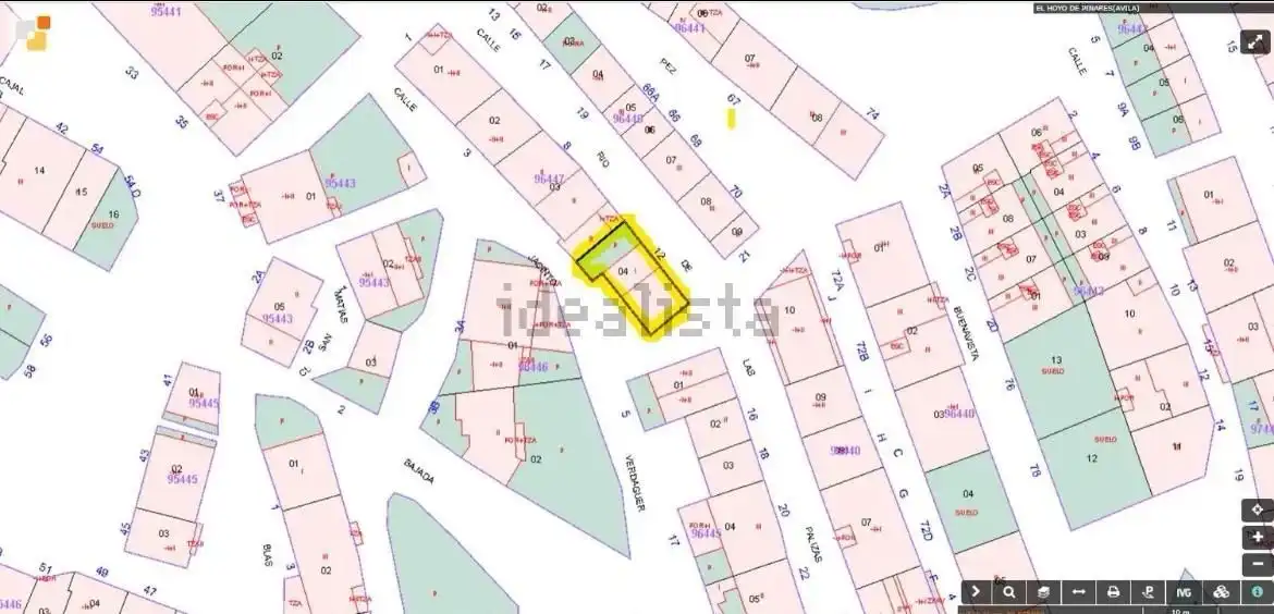 Residential zum Verkauf in El Hoyo de Pinares 