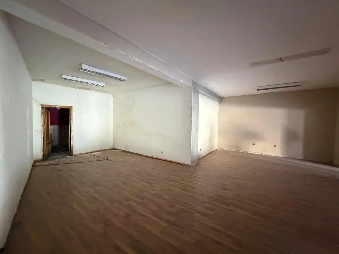 Inmuebles singulares con ascensor en venta en Avenida Reyes Católicos, imagen 12
