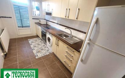 Kitchen of Flat to rent in Colmenar Viejo