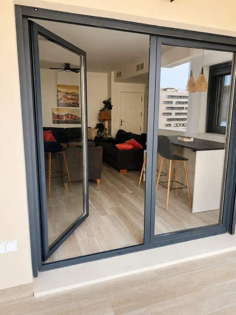 Living room of Flat for rent in Córdoba  with Heating, Terrace and Storage room