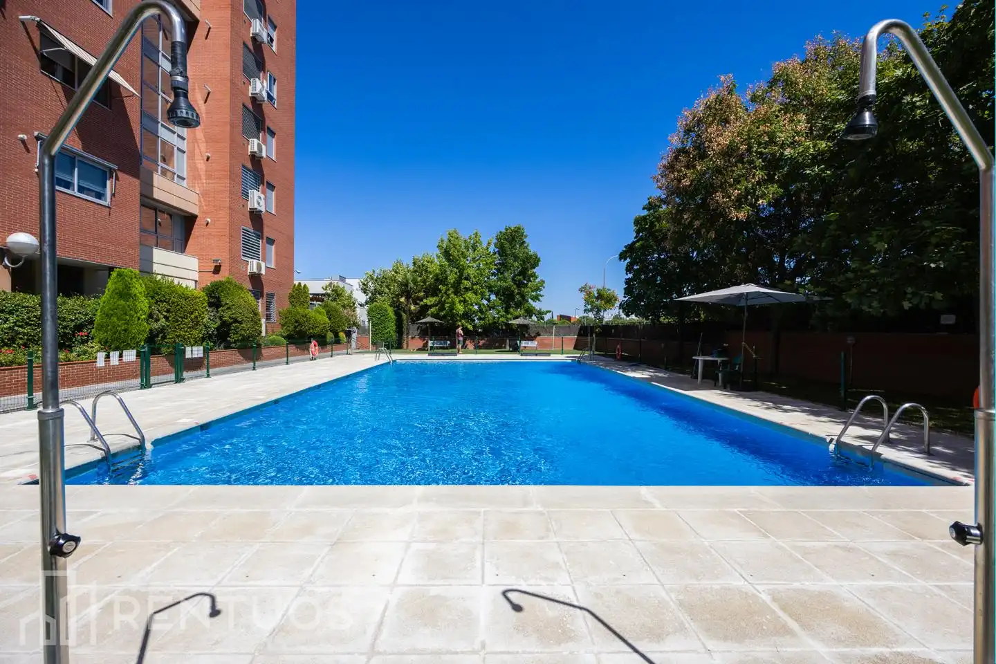 Piscina de Piso de alquiler en Madrid con Aire acondicionado, Calefacción y Terraza